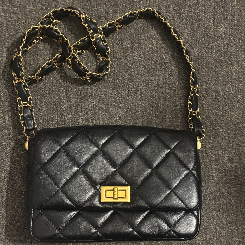 Black Quilted Chain Shoulder Bag Vintage Crackle Leather with Gold Hardware